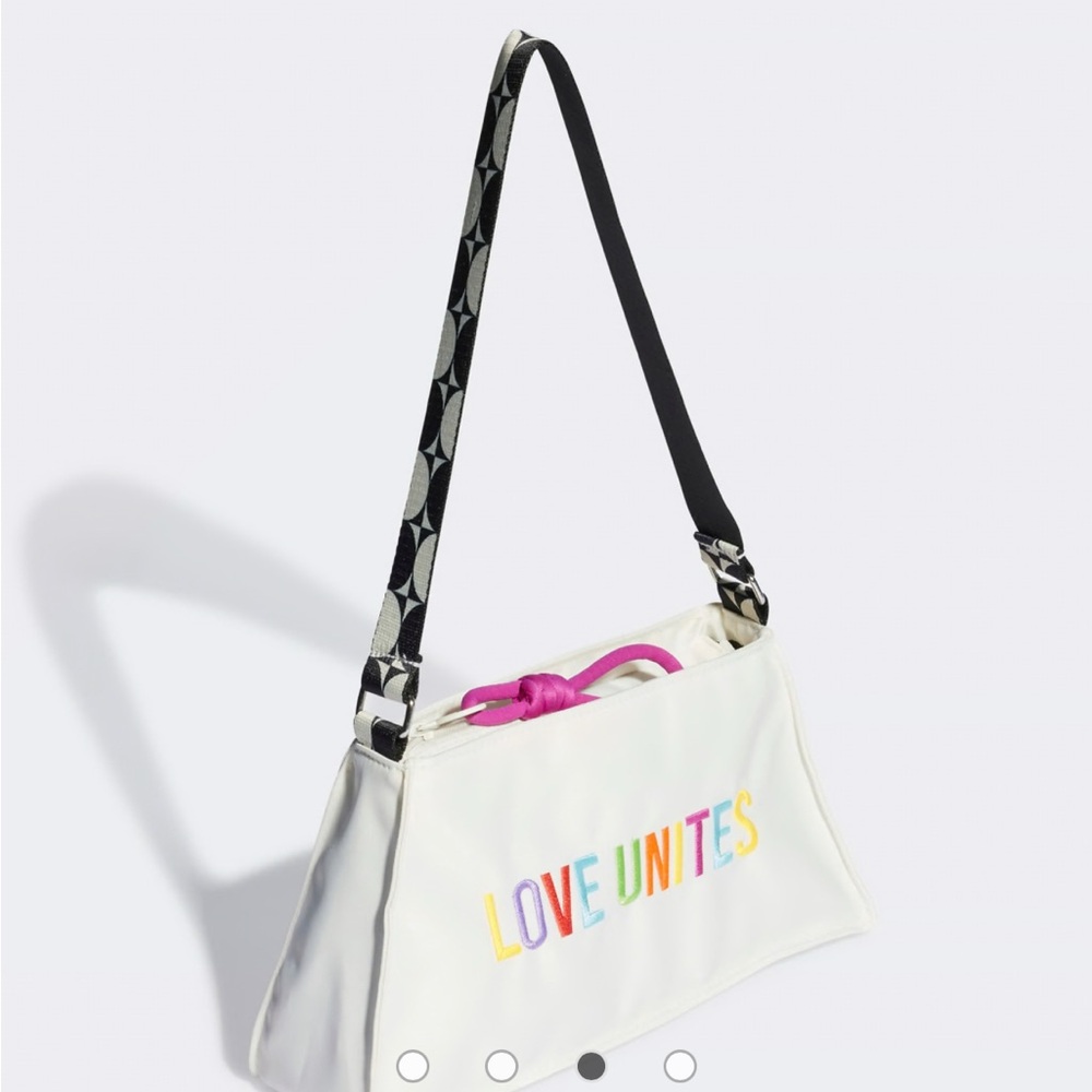 Adidas White Shoulder Bag with Stylish Design - Picture 3 of 7